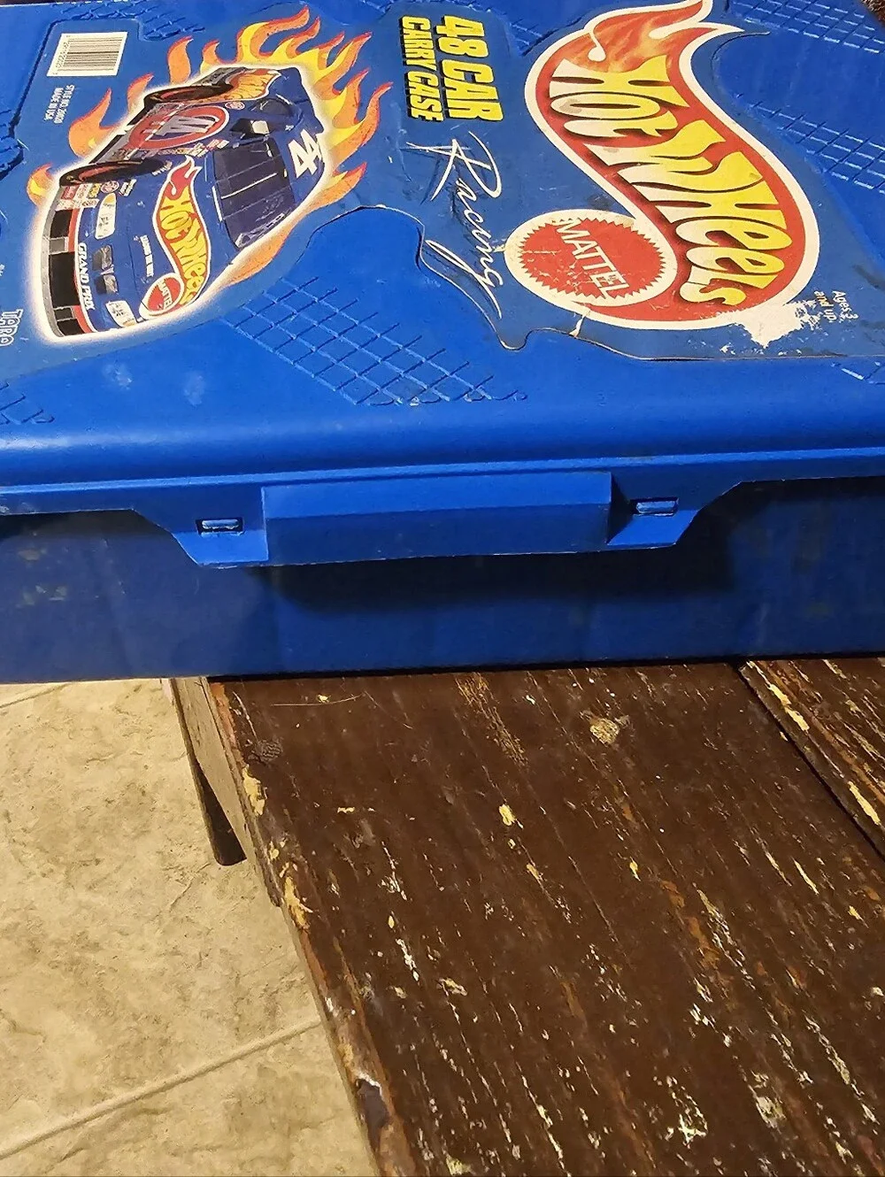 1999 Hot Wheels Case And Vintage Hot Wheel Cars